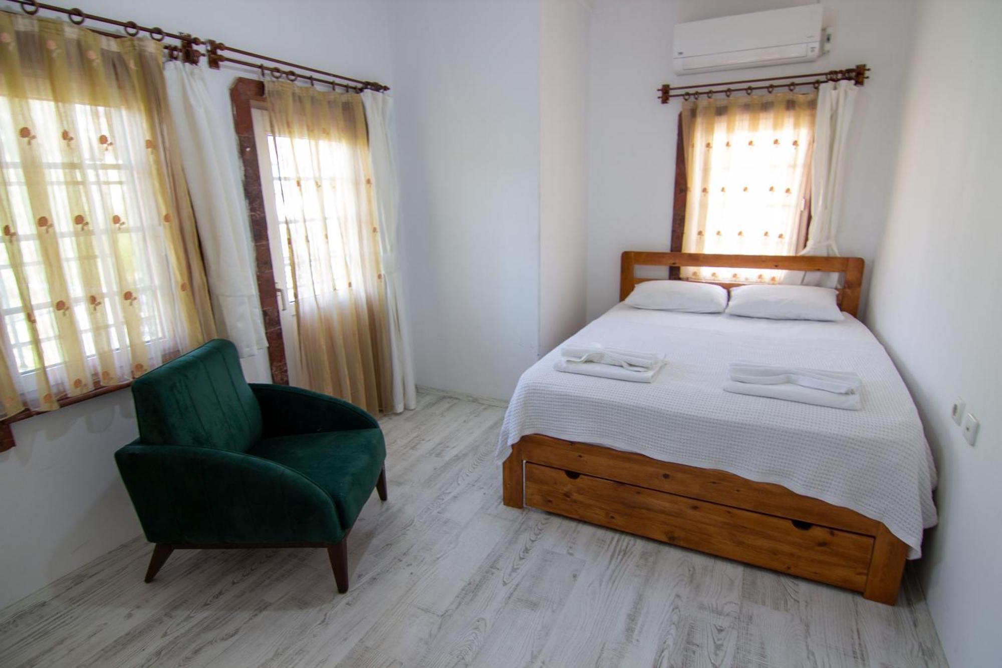 Kampus Garden Bed & Breakfast Fethiye Exterior photo